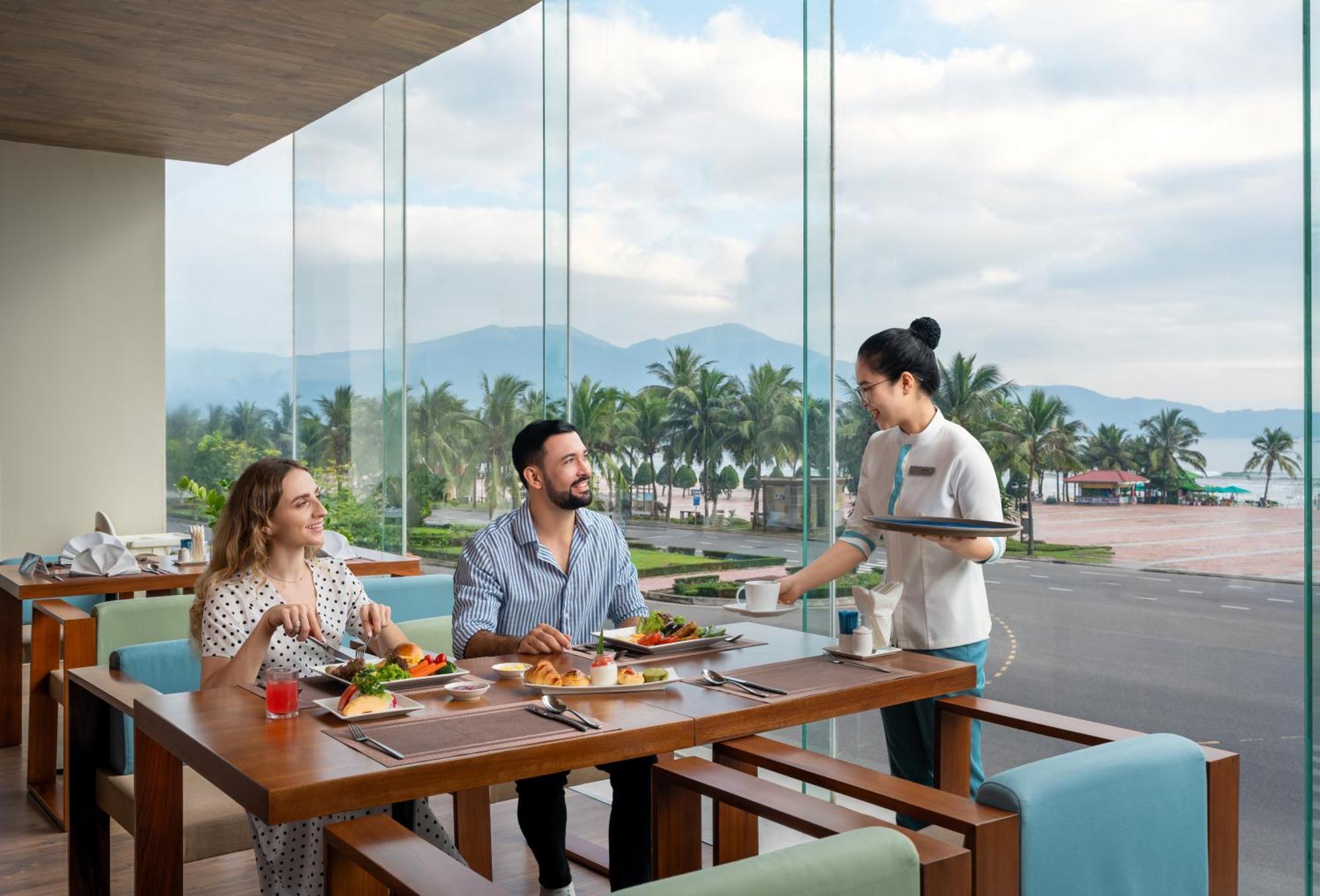 A La Carte Da Nang Beach Екстериор снимка