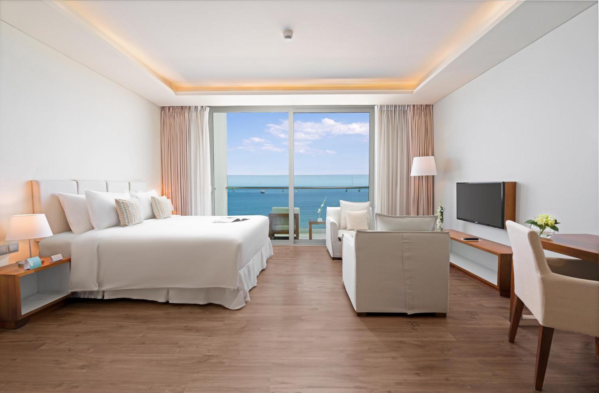 A La Carte Da Nang Beach Екстериор снимка