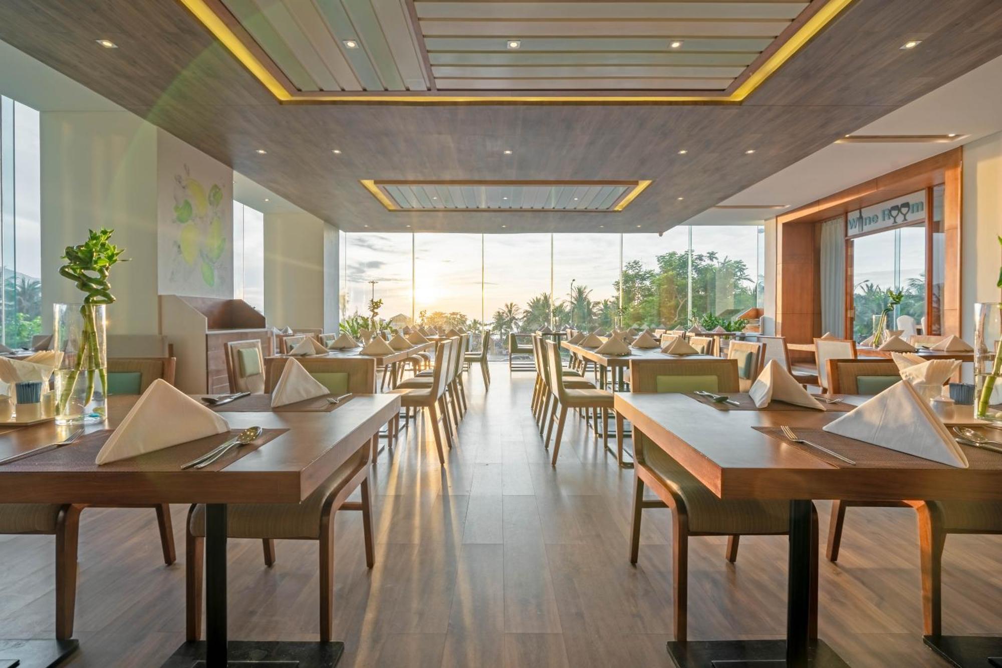 A La Carte Da Nang Beach Екстериор снимка
